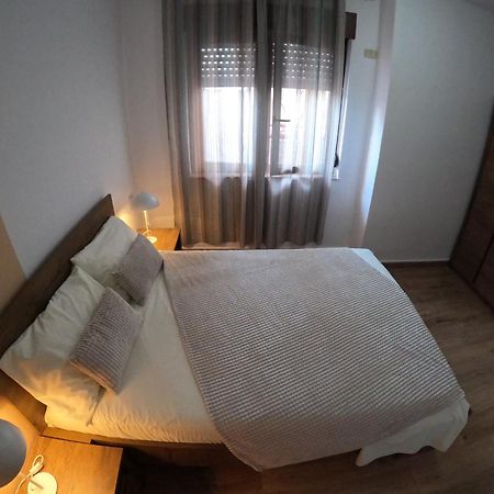 Angie'S Perfect Location Flat - Walk To Sights Tirana Exteriör bild