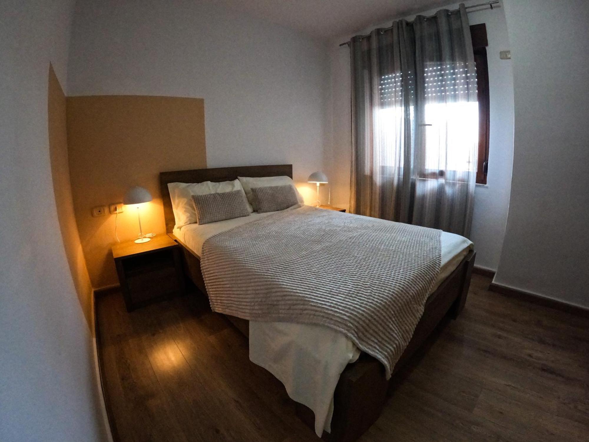 Angie'S Perfect Location Flat - Walk To Sights Tirana Exteriör bild